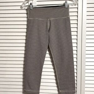 Lululemon wunder Under crop!! Rare color!